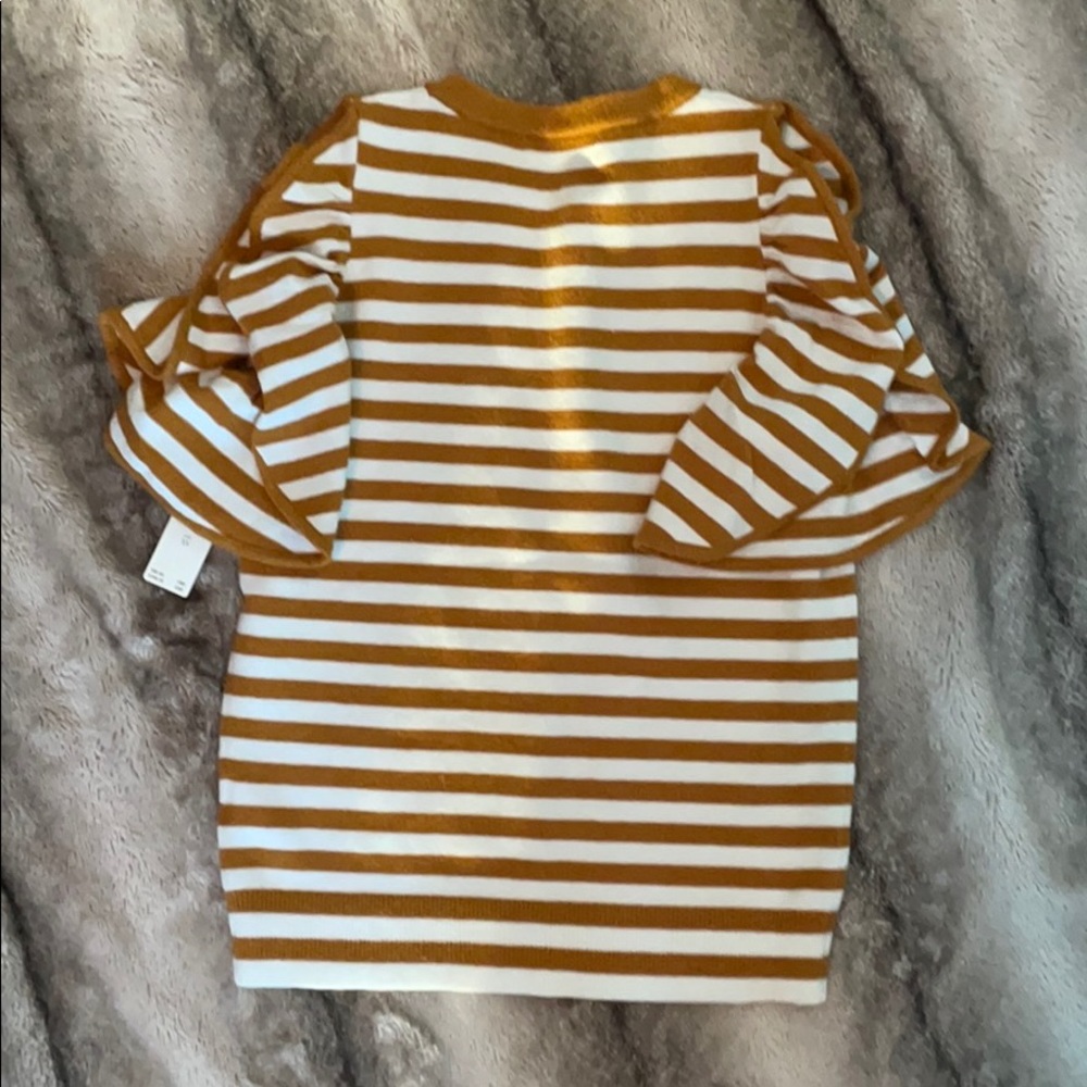 Anthropologie Striped Top with Flutter Sleeves. - Picture 4 of 4